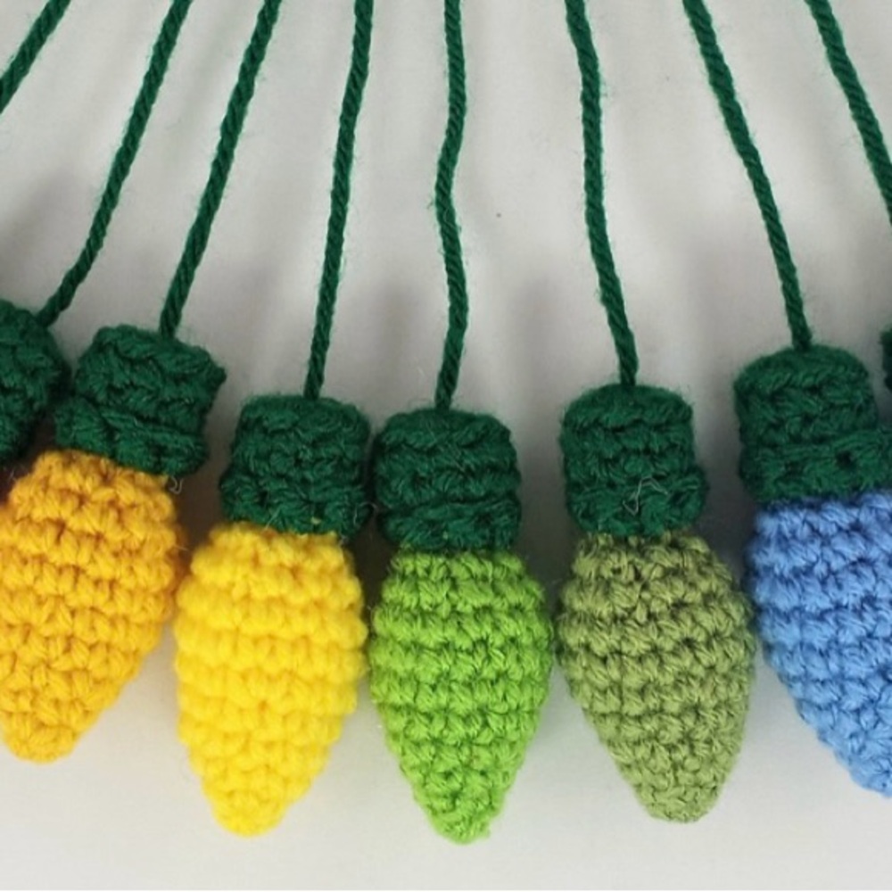 Crochet Christmas String Lights - Picture 5 of 5